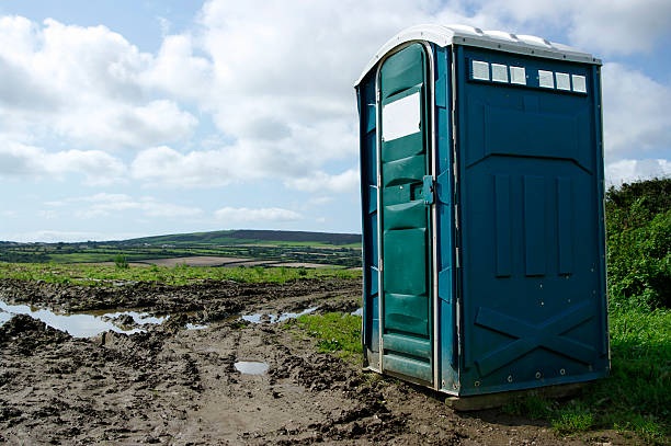 Best Deluxe Portable Toilet Rental  in Wellsville, KS